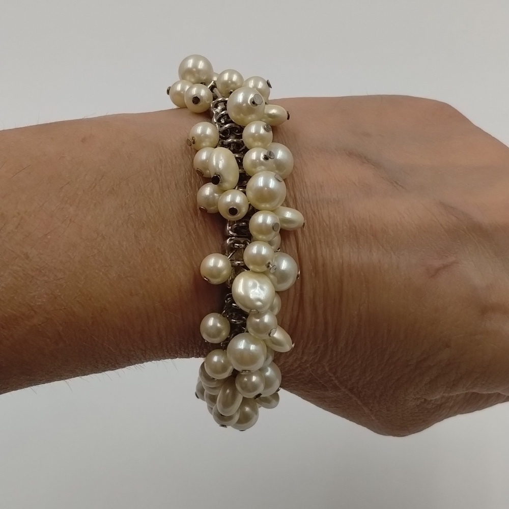 Pearl stretch cuff bracelet